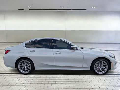 Used 2025 BMW 330i xDrive Sedan w/ Premium Package image 6