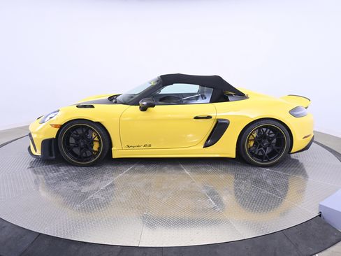 Certified 2025 Porsche 718 Boxster Spyder RS RWD image 12