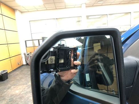 Certified 2019 Ford F150 Raptor w/ Equipment Group 802A Luxury image 24