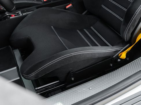 Used 2015 Ferrari 458 Speciale Coupe RWD image 8