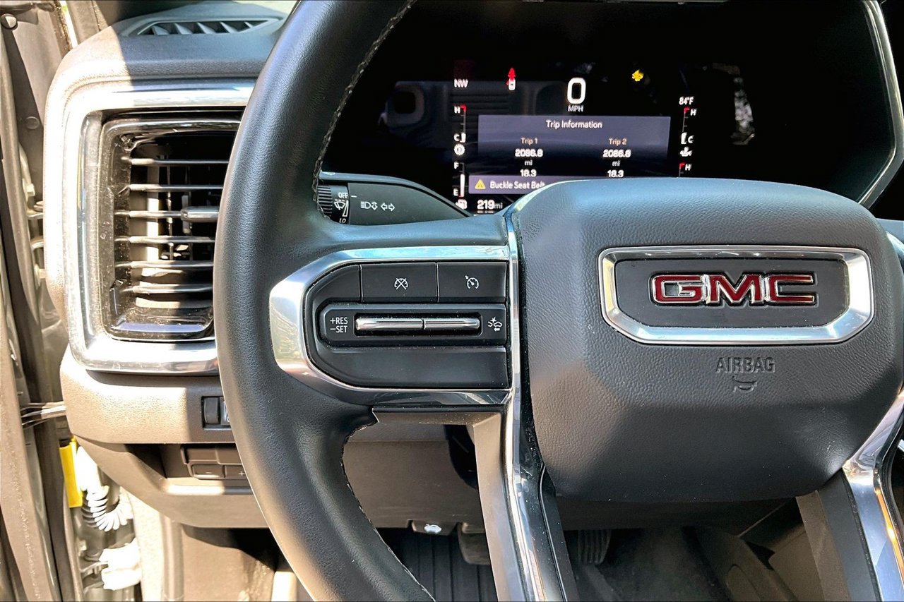 Used 2023 GMC Canyon Elevation w/ Convenience Package RWD image 10