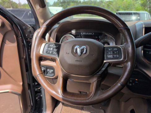 Used 2020 RAM 2500 Limited image 24