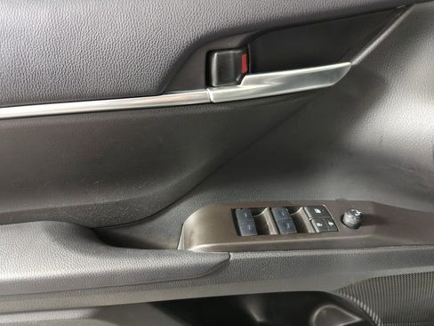 Used 2024 Toyota Camry LE image 9