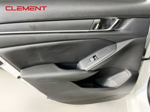 Used 2022 Honda Accord Sport image 29
