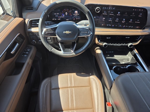 Used 2025 Chevrolet Tahoe High Country w/ Sun And Tow Package AWD/4WD image 14