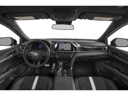 Used 2026 Toyota Camry SE FWD image 4