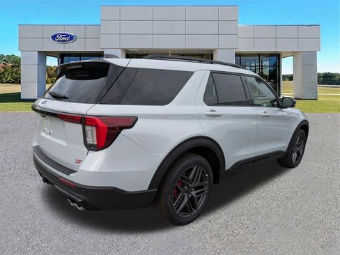 New 2026 Ford Explorer ST RWD image 2