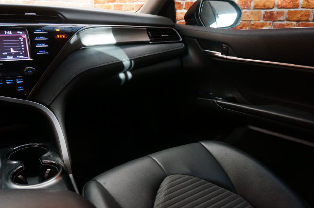 Used 2020 Toyota Camry SE FWD image 15