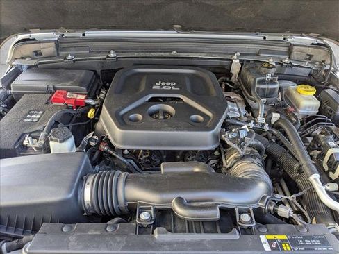 Used 2018 Jeep Wrangler Unlimited Sport S AWD/4WD image 22