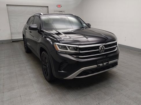 Used 2022 Volkswagen Atlas Cross Sport SE AWD/4WD image 13