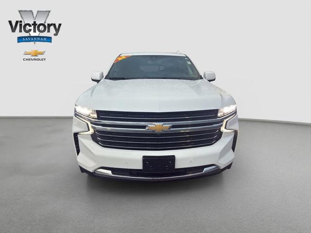 Used 2022 Chevrolet Suburban LT w/ Luxury Package AWD/4WD image 2