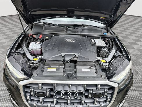 Used 2025 Audi Q7 3.0T Premium Plus AWD/4WD image 18