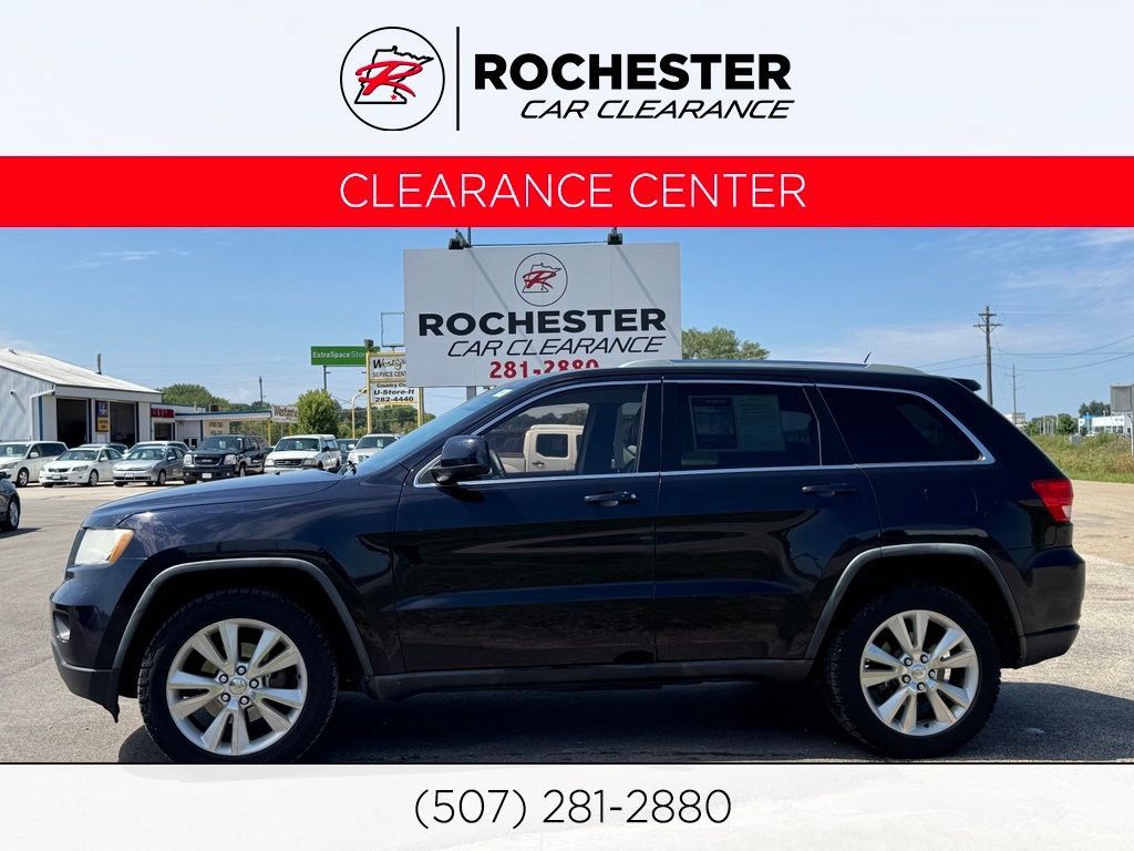Used 2011 Jeep Grand Cherokee Laredo AWD/4WD image 1