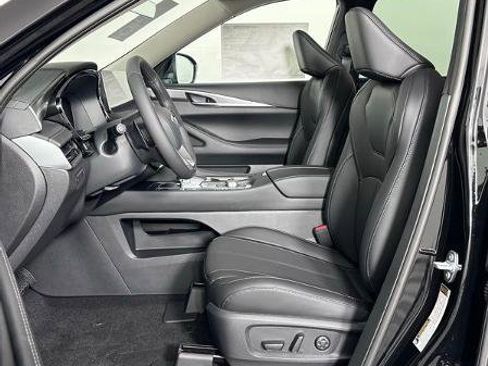 Certified 2026 INFINITI QX60 Pure w/ Cargo Package FWD image 14