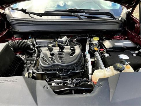 Used 2019 Jeep Cherokee Trailhawk image 31