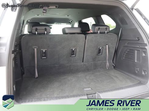 Used 2026 GMC Acadia Elevation w/ Elevation Premium Package image 16