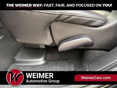 Used 2024 Dodge Durango GT AWD/4WD image 16