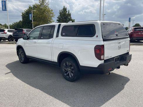 Used 2021 Honda Ridgeline Sport image 4