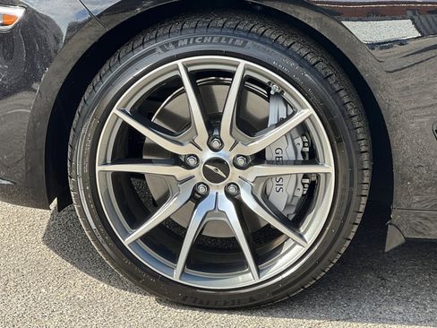 Used 2025 Genesis G70 2.5T image 27