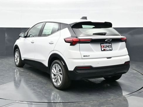 New 2027 Chevrolet Bolt LT w/ Comfort Package FWD image 7
