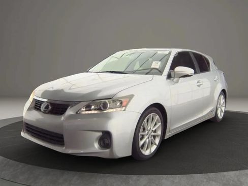 Used 2013 Lexus CT 200h w/ Premium Pkg w/Backup Camera FWD image 9