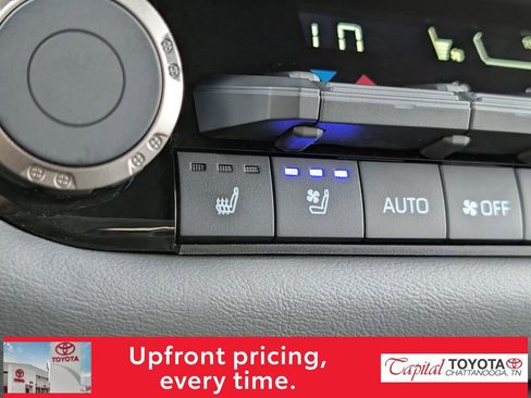 Used 2026 Toyota Sequoia Capstone AWD/4WD image 21