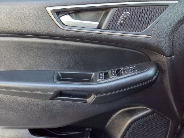 Used 2022 Ford Edge SEL w/ Convenience Package AWD/4WD image 32
