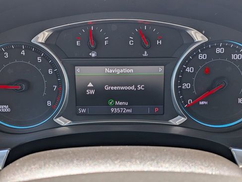 Used 2021 Chevrolet Traverse Premier w/ Redline Edition FWD image 23