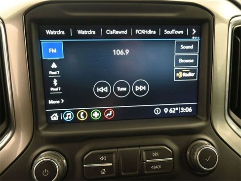 Used 2020 Chevrolet Silverado 1500 LT w/ Texas Edition image 4