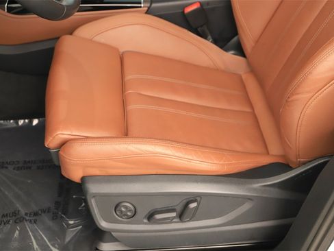 Certified 2022 Audi Q5 2.0T Premium Plus w/ Premium Plus Package image 25