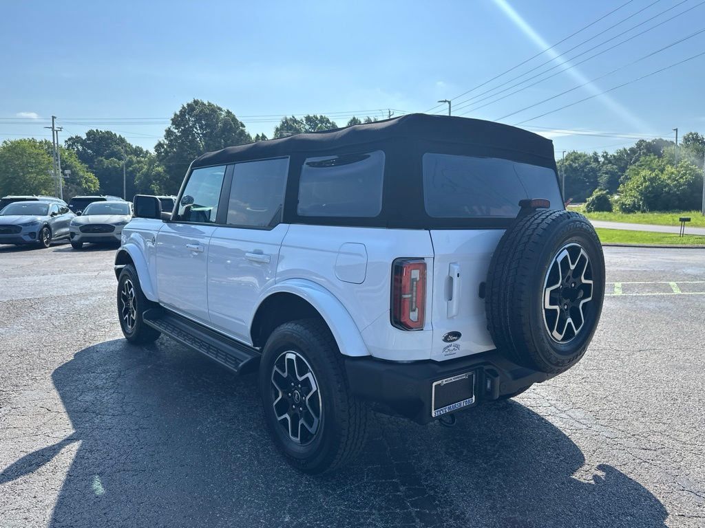 Used 2025 Ford Bronco Outer Banks AWD/4WD image 5