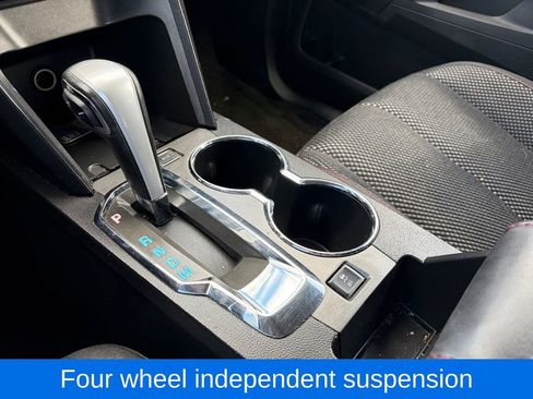 Used 2015 Chevrolet Equinox LT w/ Driver Convenience Package image 24