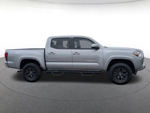 Used 2021 Toyota Tacoma SR5 RWD image 5