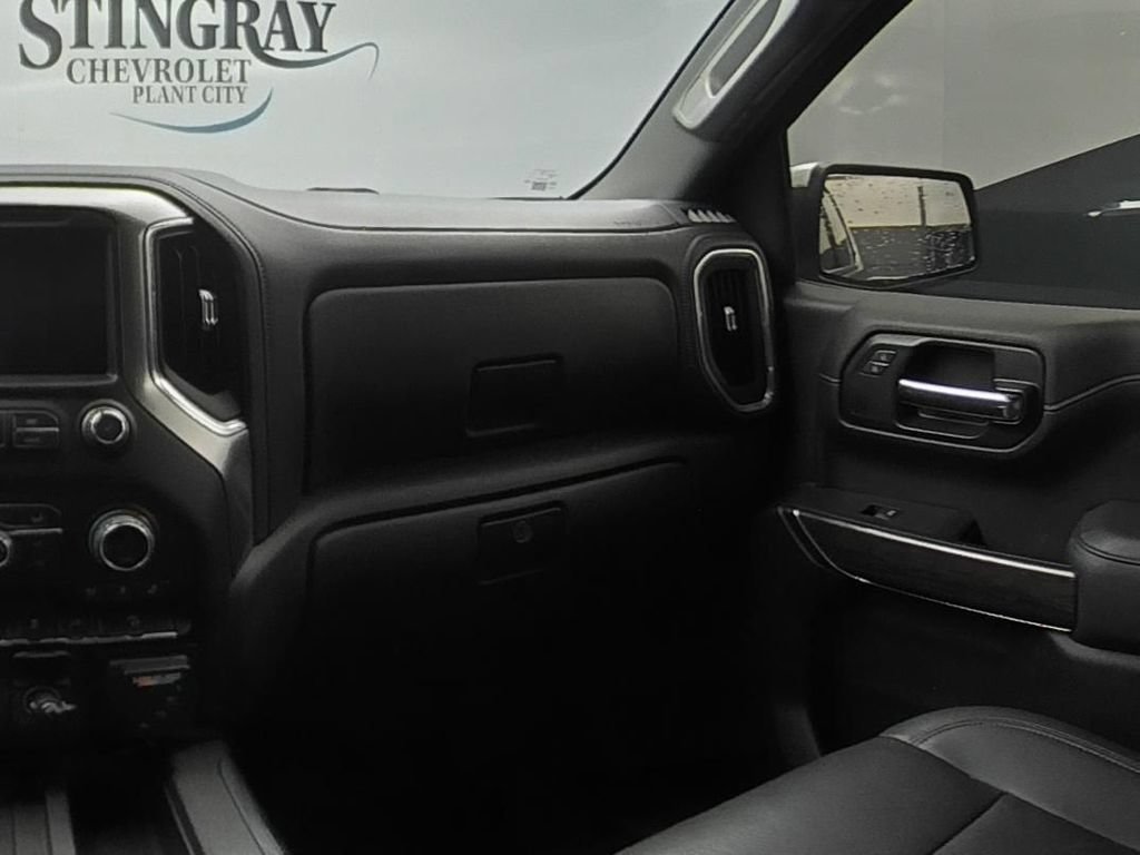 Used 2022 Chevrolet Silverado 1500 LTZ w/ LTZ Premium Package AWD/4WD image 15