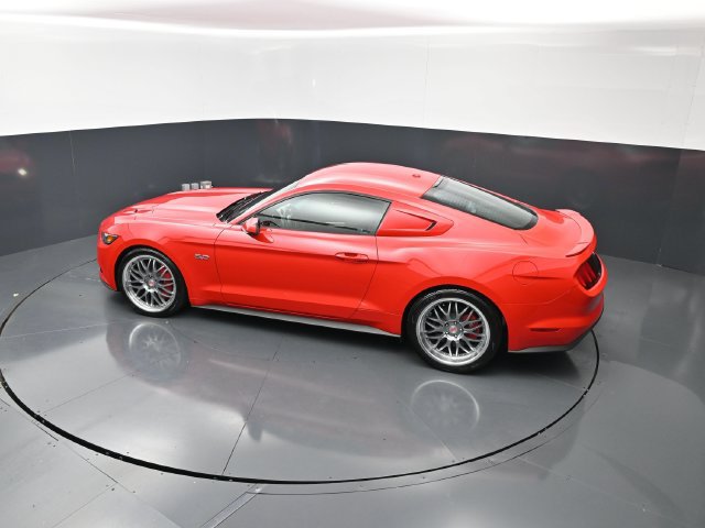 Used 2016 Ford Mustang GT Premium w/ Equipment Group 401A RWD image 21