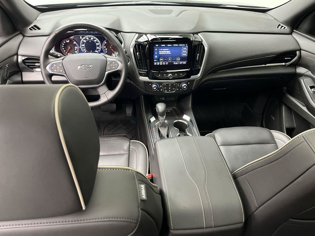 Certified 2022 Chevrolet Traverse Premier w/ Redline Edition AWD/4WD image 4