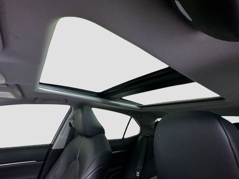 Used 2023 Toyota Camry XLE w/ Navigation Package image 12