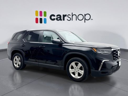 Used 2023 Honda Pilot LX image 7