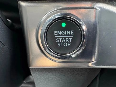 Used 2023 Ford F150 Lariat AWD/4WD image 22