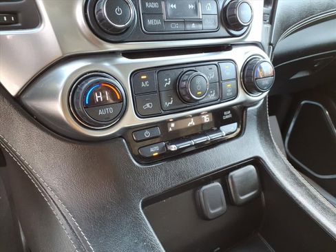 Used 2019 Chevrolet Tahoe LS image 17