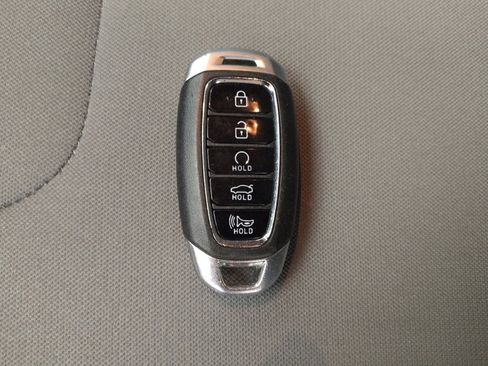 Used 2022 Hyundai Elantra SEL FWD image 32