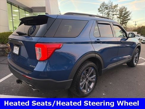 Used 2022 Ford Explorer XLT w/ Equipment Group 202A image 7