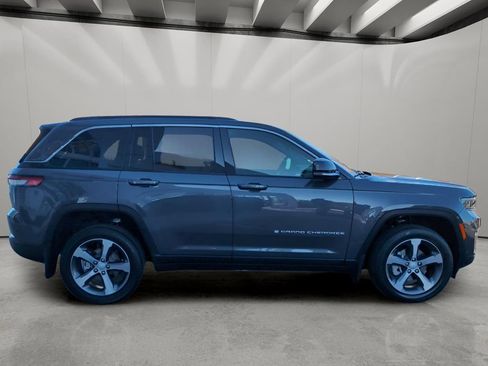 New 2025 Jeep Grand Cherokee Limited w/ Luxury Tech Group II image 6