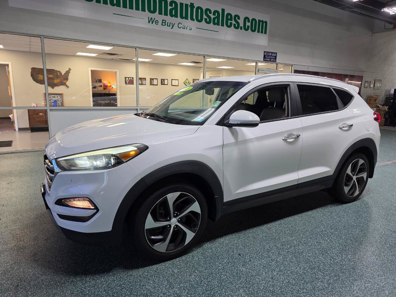 Used 2016 Hyundai Tucson Limited AWD/4WD image 2