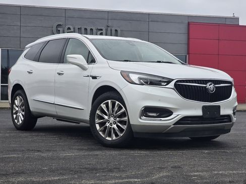 Used 2021 Buick Enclave Premium w/ Sun and Sites Package AWD/4WD image 2