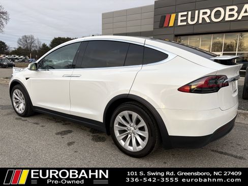 Used 2021 Tesla Model X Long Range image 30
