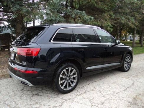 Used 2017 Audi Q7 3.0T Prestige AWD/4WD image 3