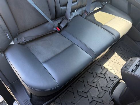 Used 2023 Nissan Ariya FWD image 44