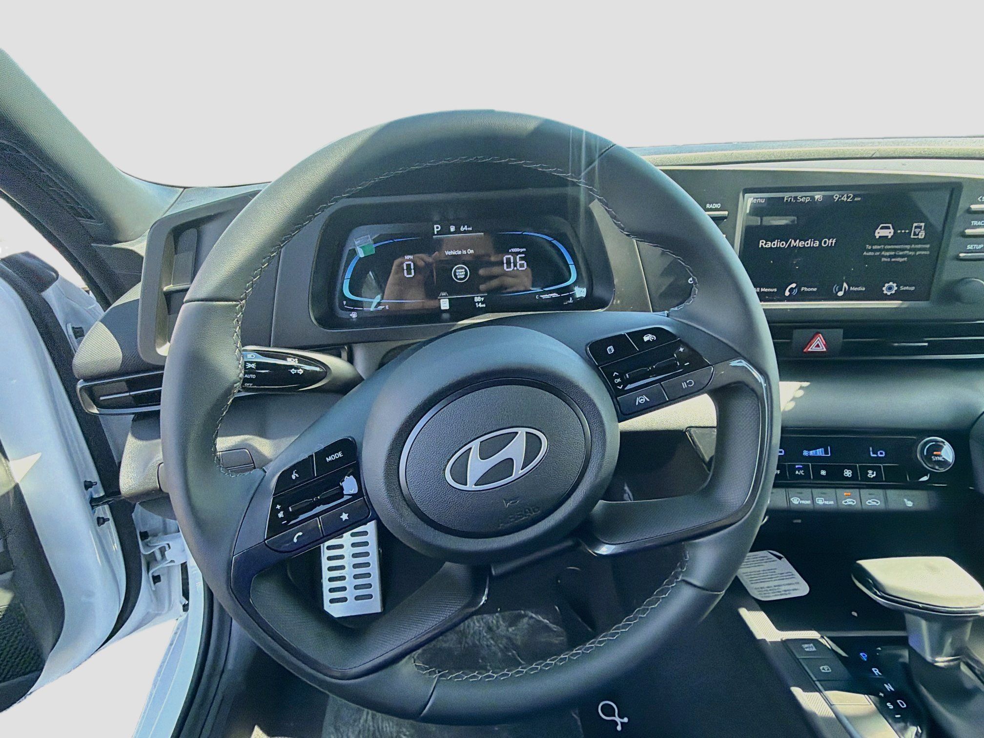New 2026 Hyundai Elantra SEL Sport FWD image 8