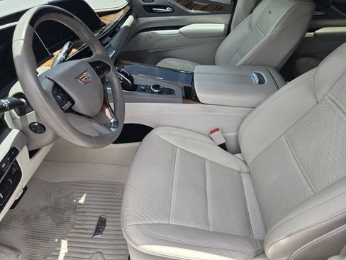 Used 2024 Cadillac Escalade ESV Sport Platinum AWD/4WD image 14